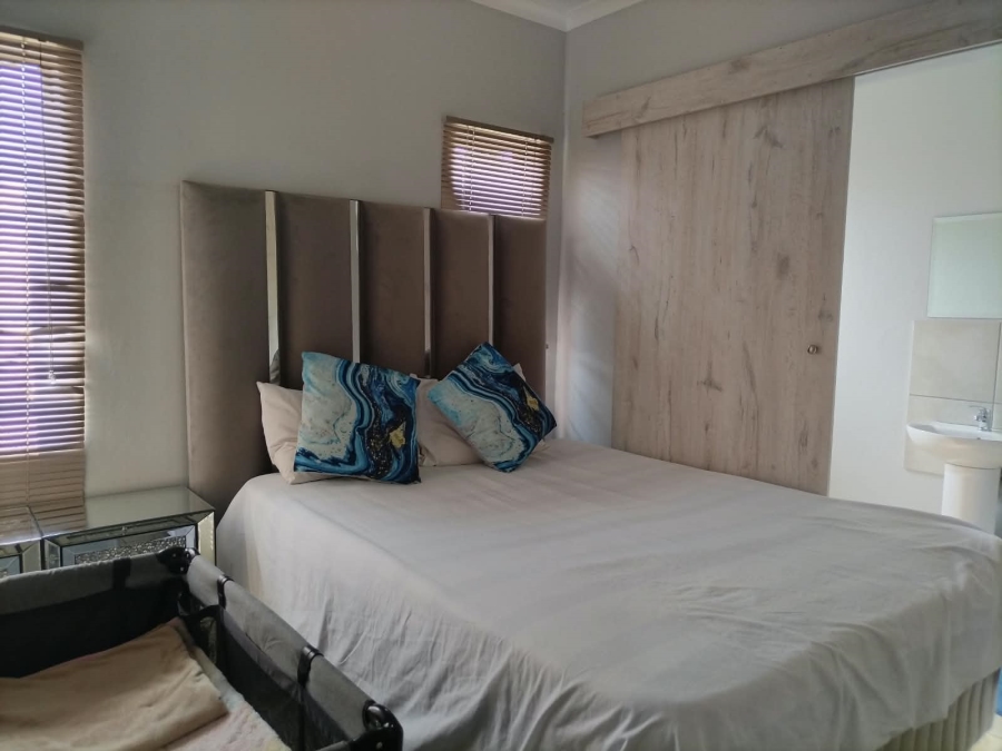 3 Bedroom Property for Sale in Waterkloof East North West